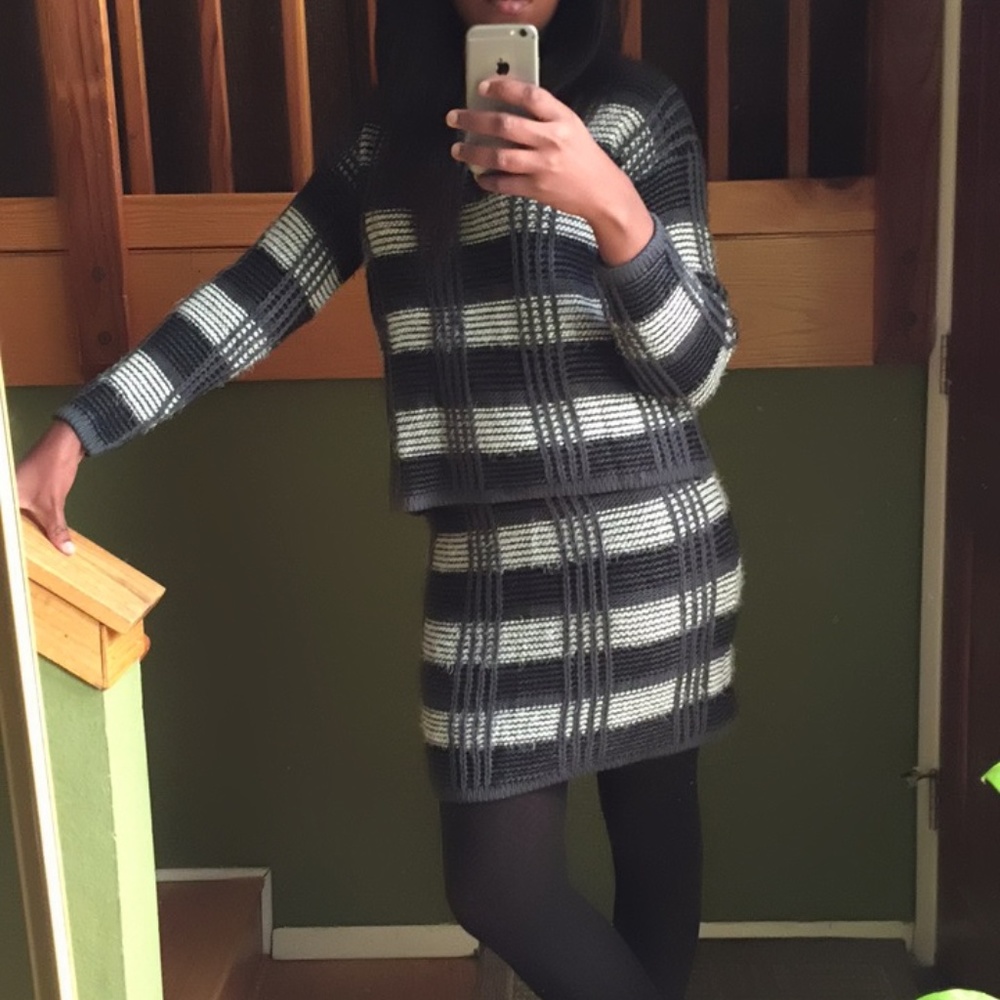 FLASH SALE  Plaid Sweater Skirt Set - Picture 5 of 6